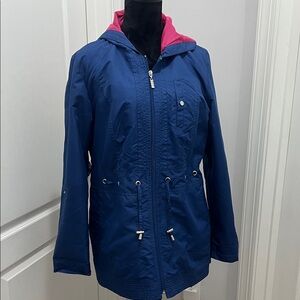 Susan Graver water-resistant packable jacket  size is missing but fits a medium